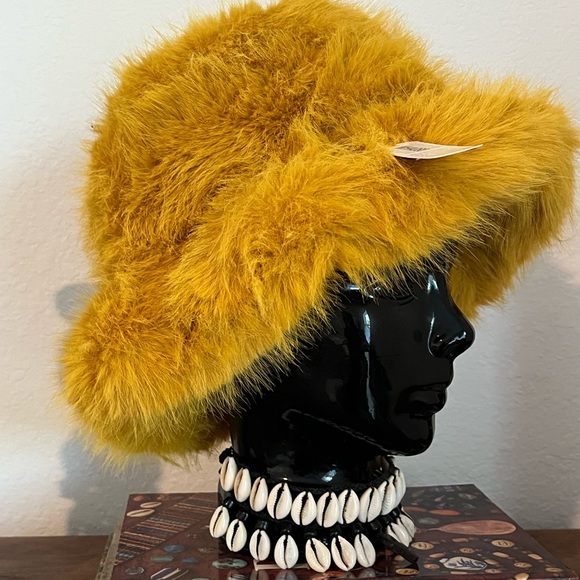 Mustard Gold Fuzzy Faux Fur Hat - Picture 4 of 13
